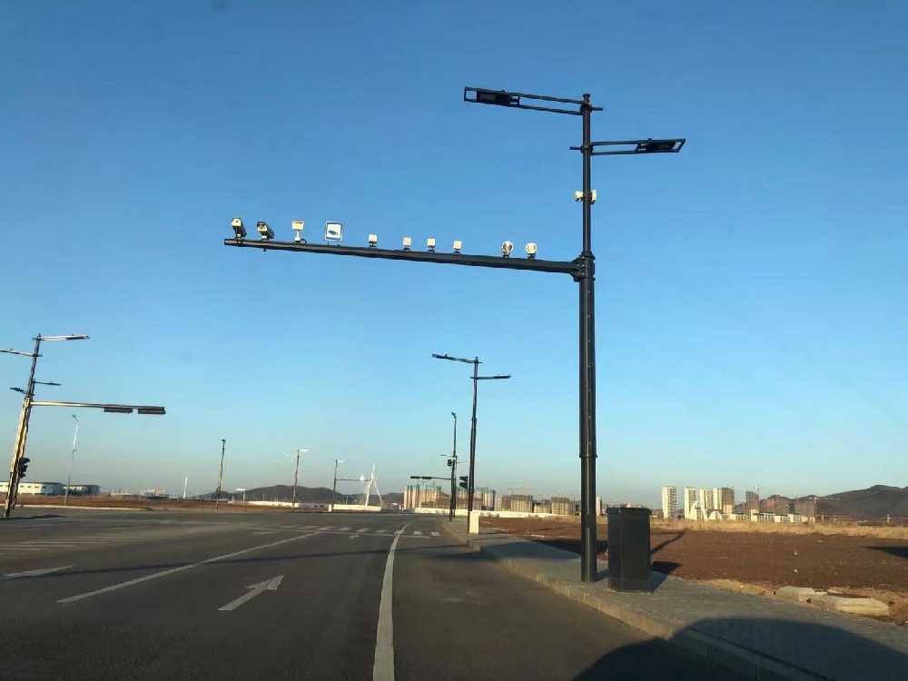 石首市黑龙江佳木斯综合路灯杆项目