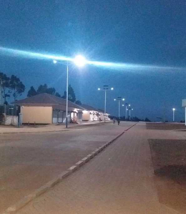 石首市非洲科特迪瓦太阳能路灯工程